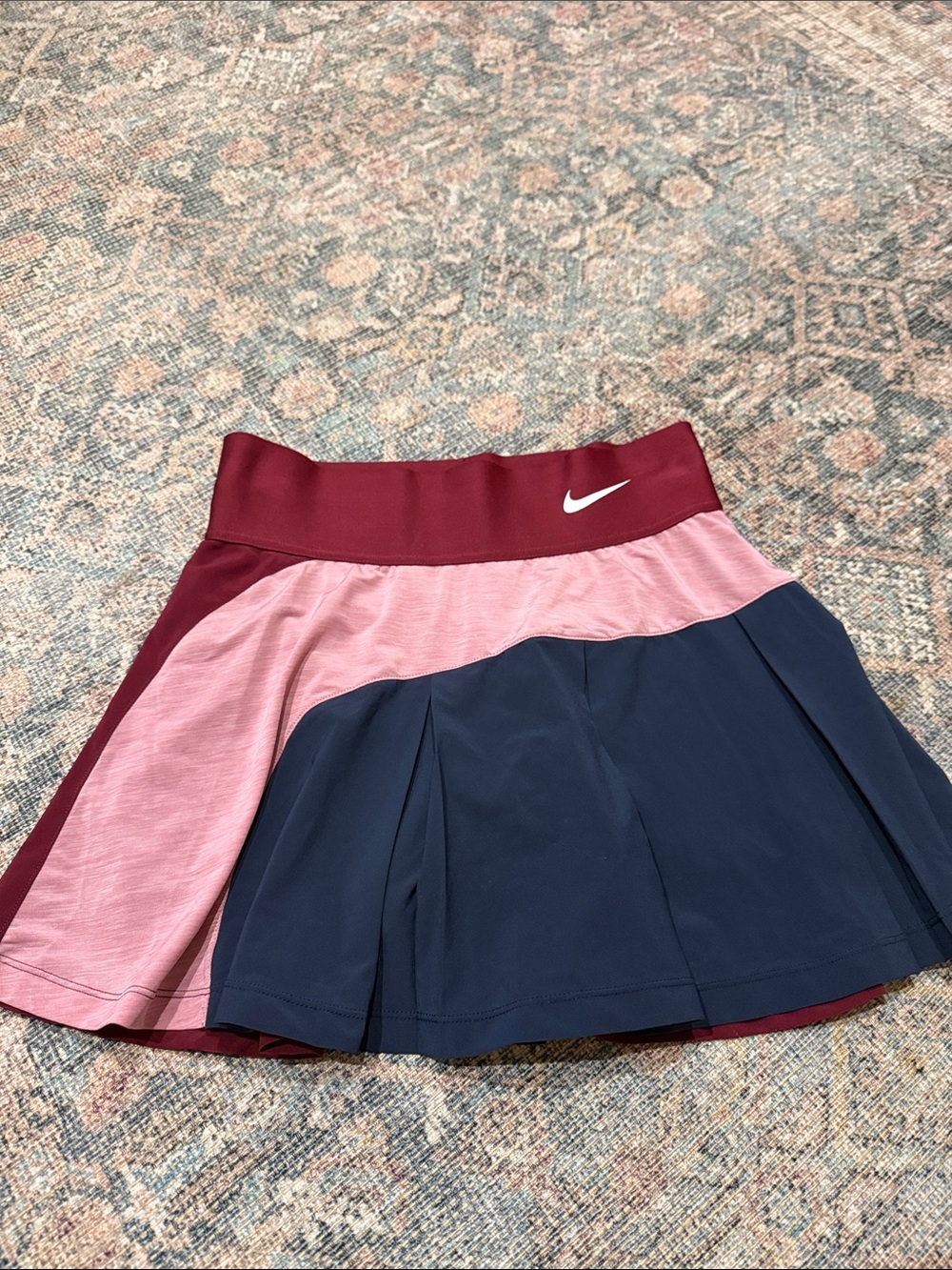 Nike Colorblock Skater Skirt in Burgundy, Pink & Navy size small dri fit tennis
